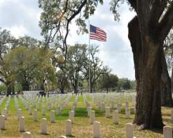 The burial site is dedicated to confederates The burial site is dedicated to confederates.
